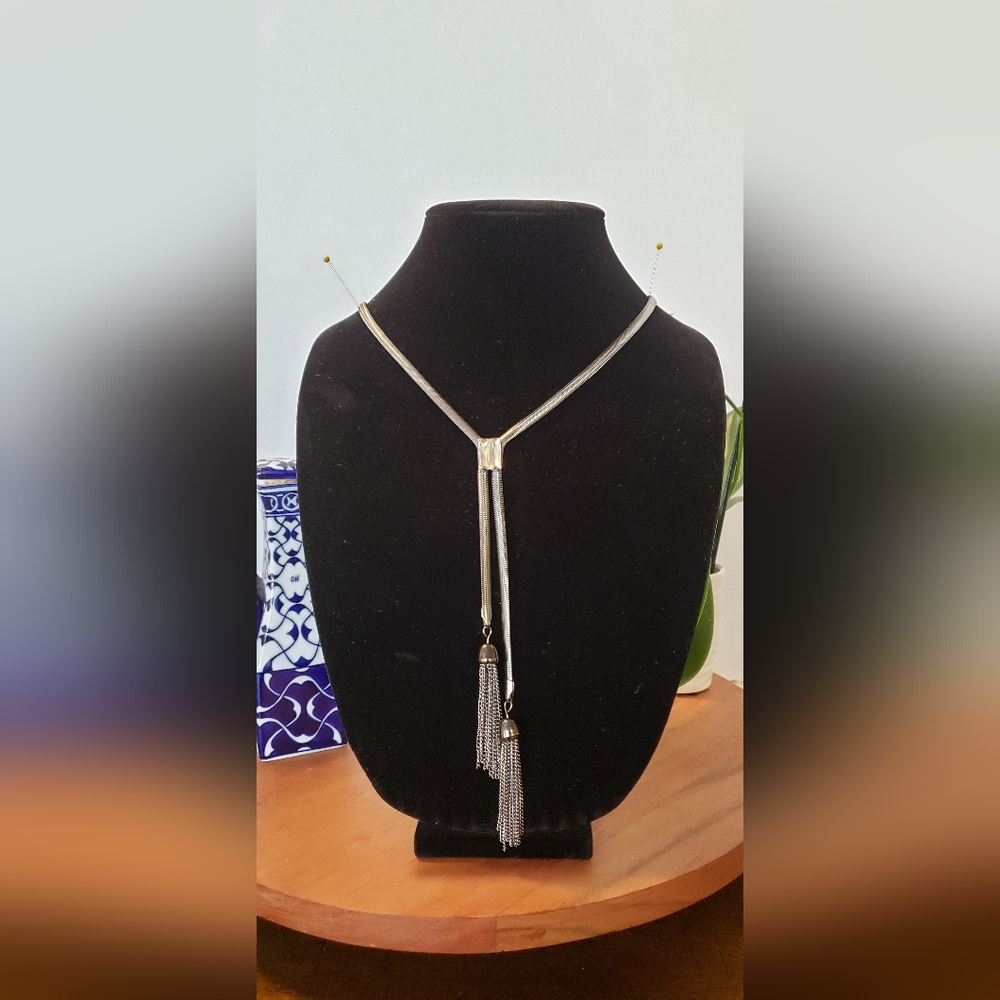 GUNMETAL NECKLACE AND EARRINGS